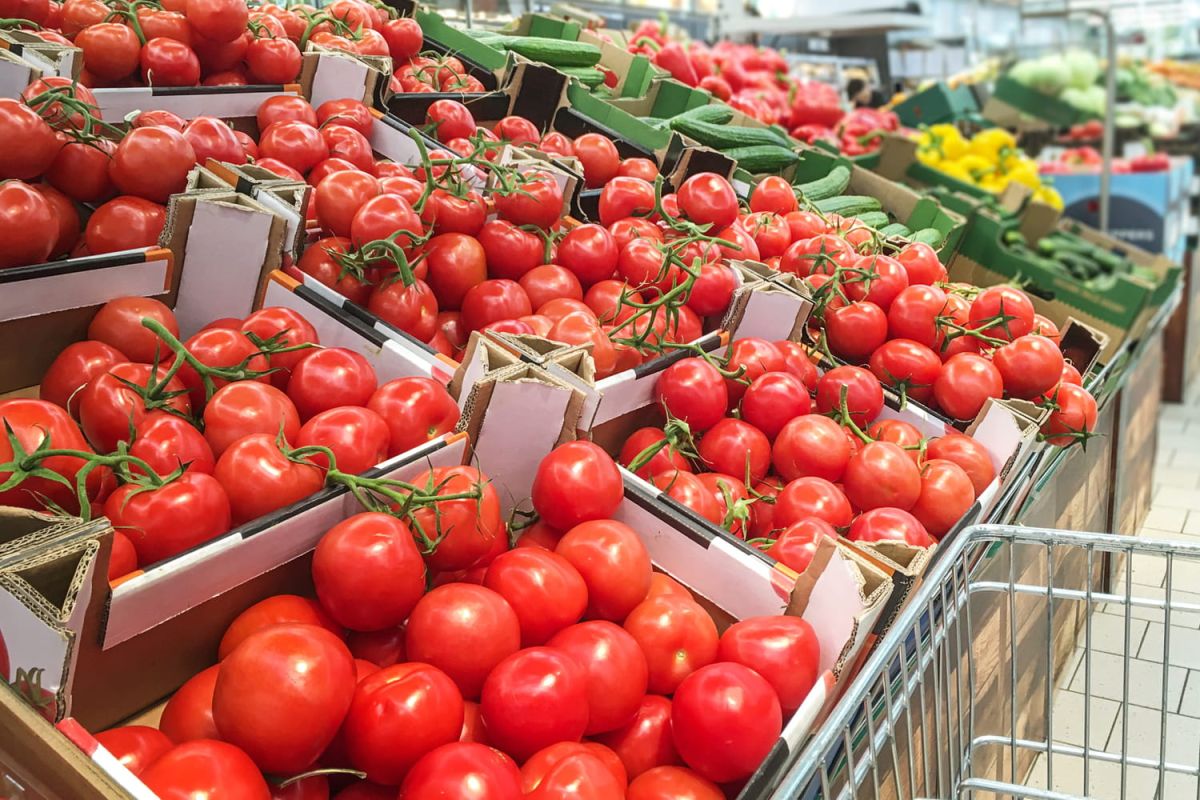 Voici comment choisir des tomates qui restent fraîches plus longtemps