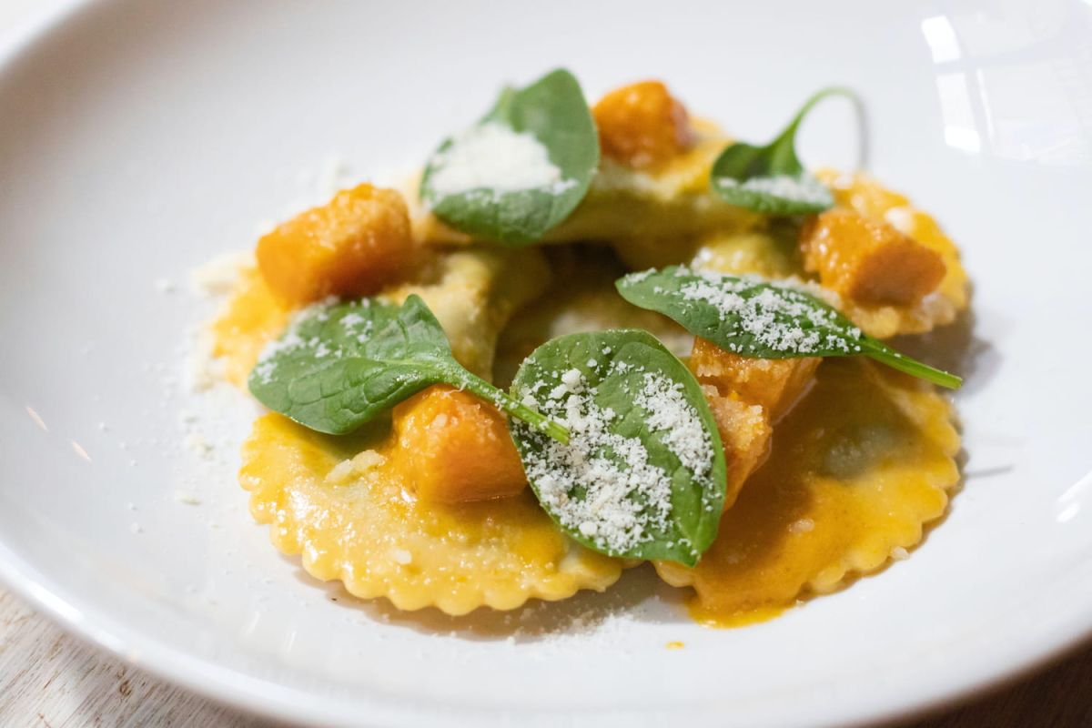 La raviole aux champignons, un plat signature de Philippe Etchebest