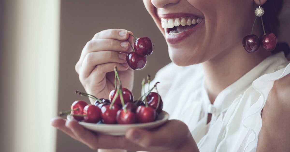 Découvrez l'astuce étonnante pour dénoyauter les cerises sans effort