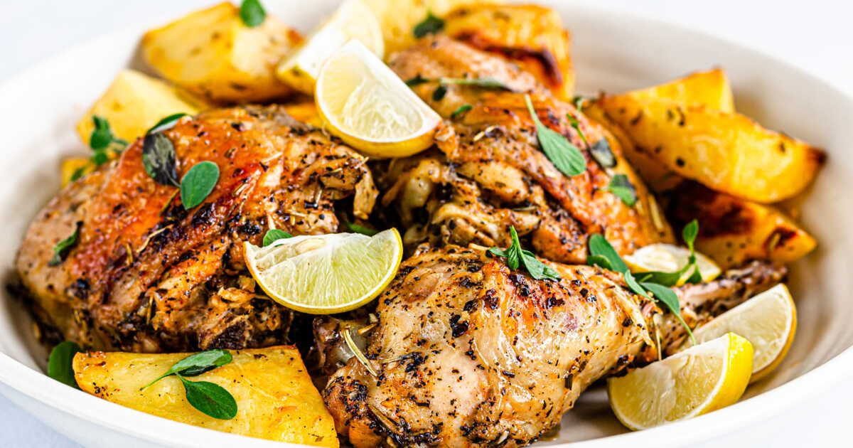 Un poulet au four à la grecque pour un goût de vacances