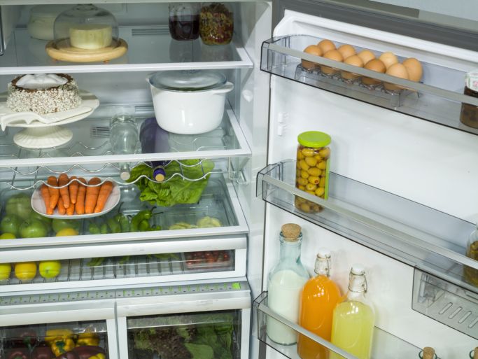 Optimisez l'espace de votre frigo pour des aliments toujours frais