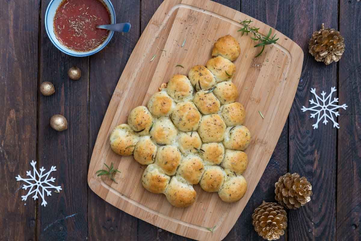 Un sapin gourmand pour les fêtes : découvrez la recette du pizza apéritif
