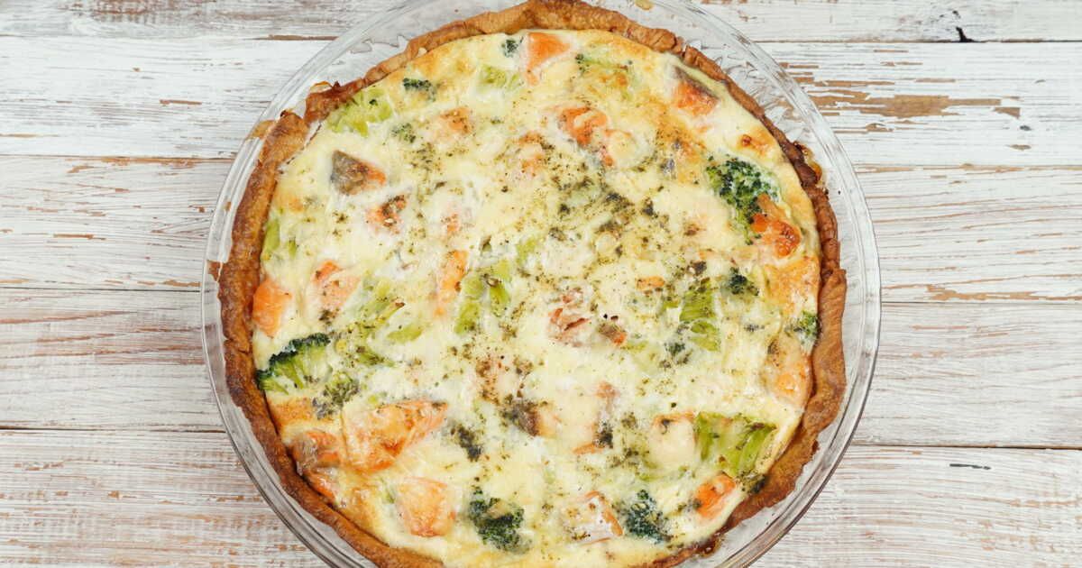 La quiche au saumon et à l'aneth : le plat réconfortant qui fait l'unanimité