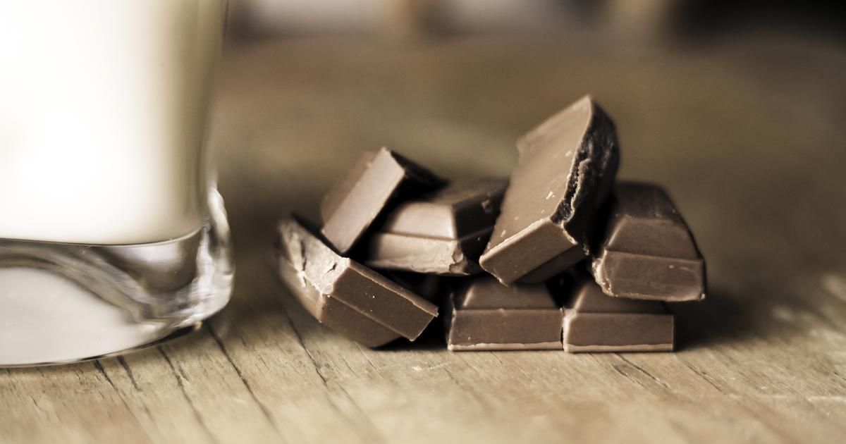 le chocolat noir : un allié surprenant contre les rides