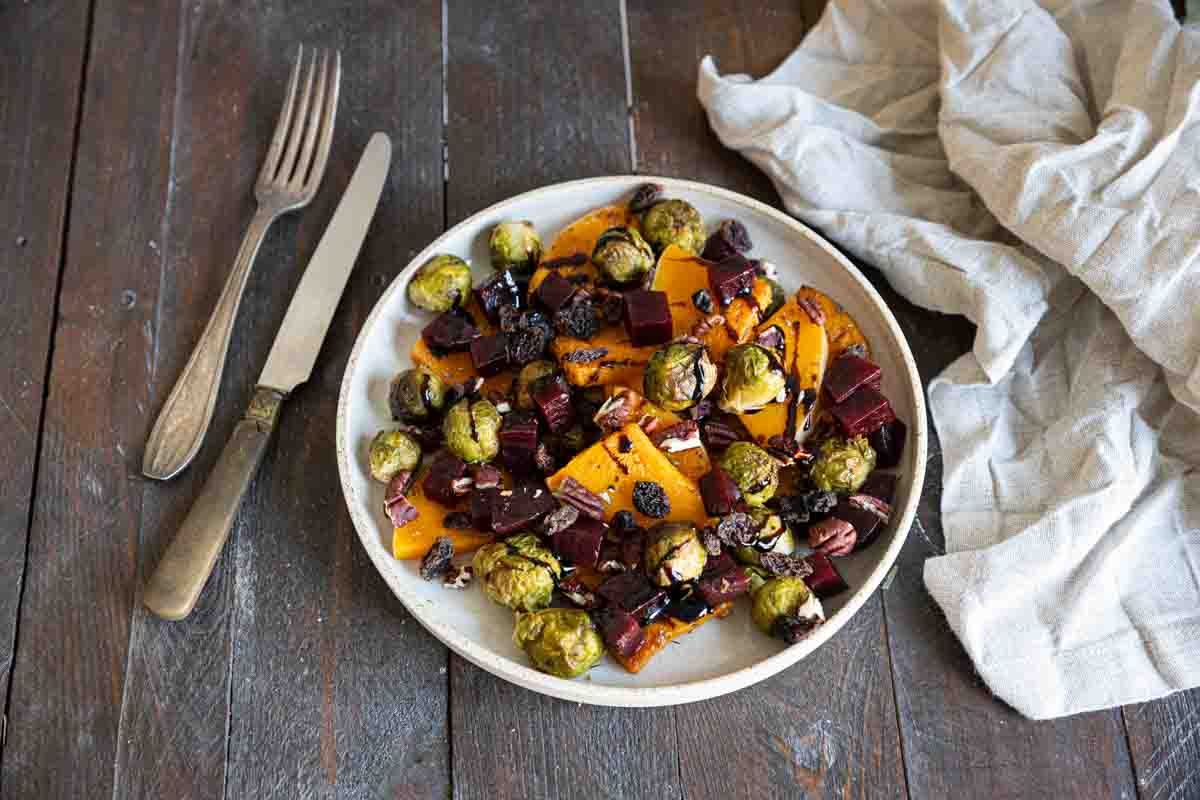 Salade de chou de Bruxelles, butternut et pécan