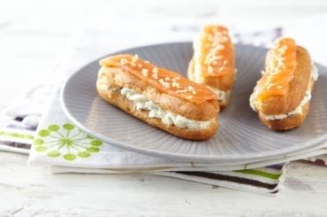 Éclair au saumon fumé et chantilly au wasabi