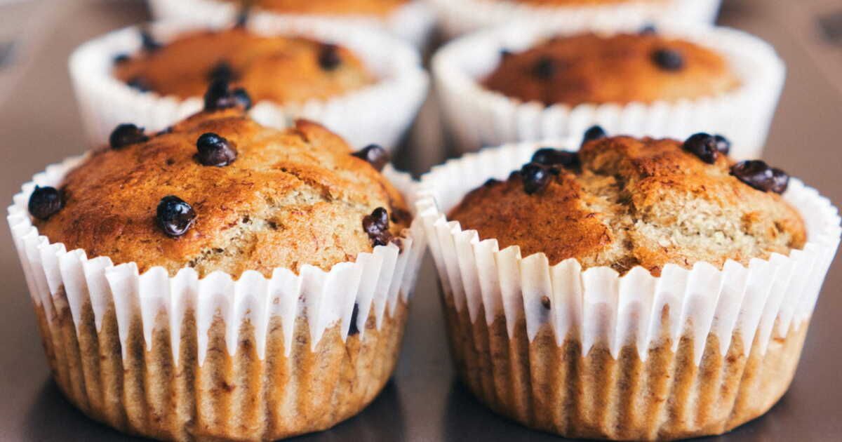 Muffins poire et chocolat : une recette légère pour se faire plaisir