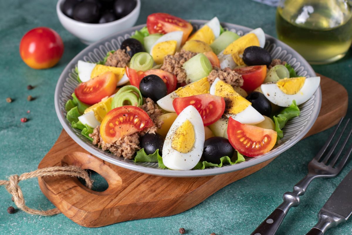 Découvrez la salade niçoise réinventée par Philippe Etchebest