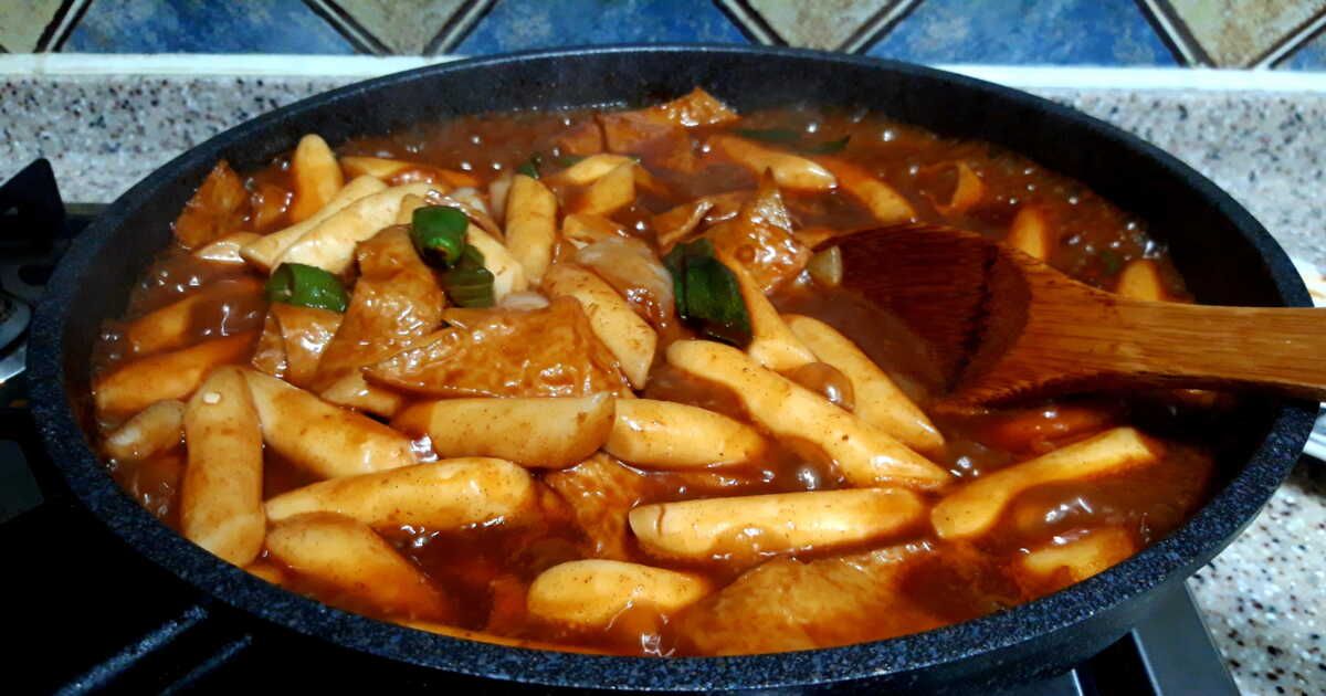 Tteokbokkis au bœuf : la recette de ces délicieux gnocchis coréens