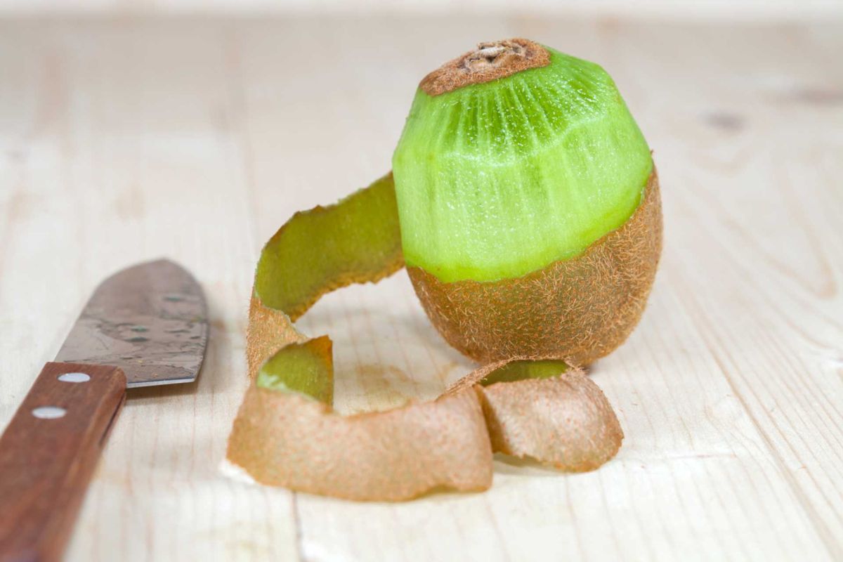 Découvrez les incroyables bienfaits de la peau de kiwi