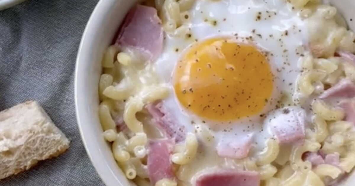 Quand les souvenirs d'enfance s'invitent dans l'Air fryer : recette d'œuf cocotte et coquillettes